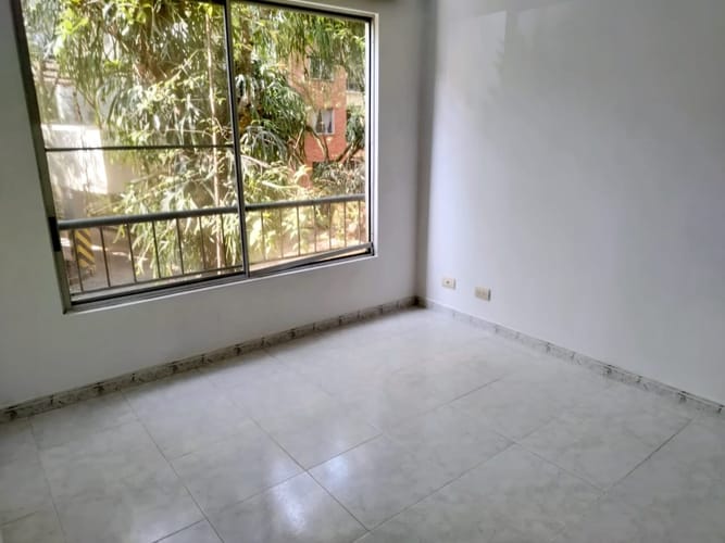 Apartamento en venta en Quintas De Don Simon, Cali · foto 4 de 16
