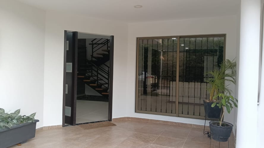 Casa de 4 alcobas en venta en Cn. Casa Loma Campestre, Girardot, 170 m² · foto 7 de 20