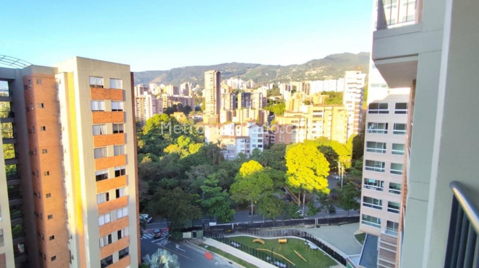 Apartamento en venta en Otraparte, Envigado · foto 3 de 10