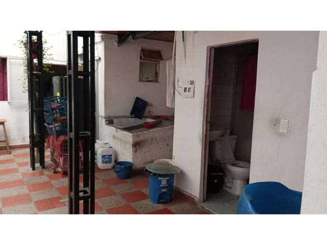 Casa de 9 alcobas en venta en Puente Aranda, Bogotá, 200 m² · foto 13 de 14