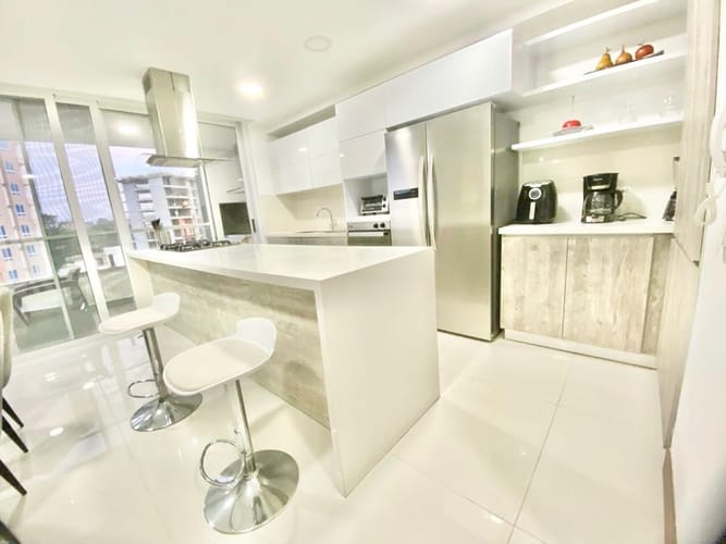 Apartamento de 3 alcobas en venta en Ciudad Jardin, Cali, 147 m² · foto 3 de 17