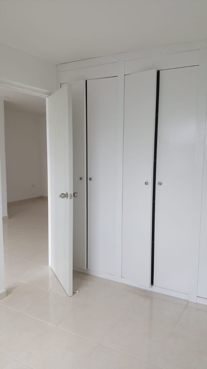 Apartamento en venta en Zona Industrial La Rosa, Dosquebradas · foto 6 de 19