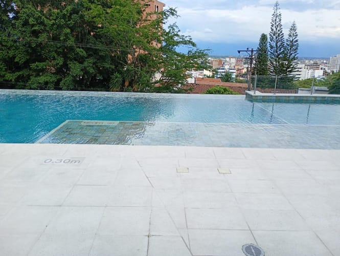 Apartamento de 3 alcobas en venta en El Bosque, Cali, 205 m² · foto 2 de 18