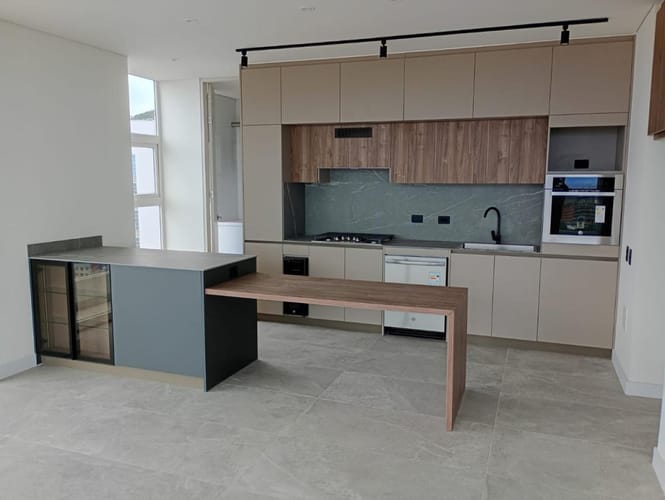 Apartamento de 3 alcobas en venta en El Bosque, Cali, 205 m² · foto 6 de 18