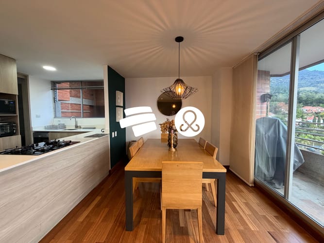 Apartamento de 2 alcobas en venta en El Poblado, Medellín, 115 m² · foto 5 de 21