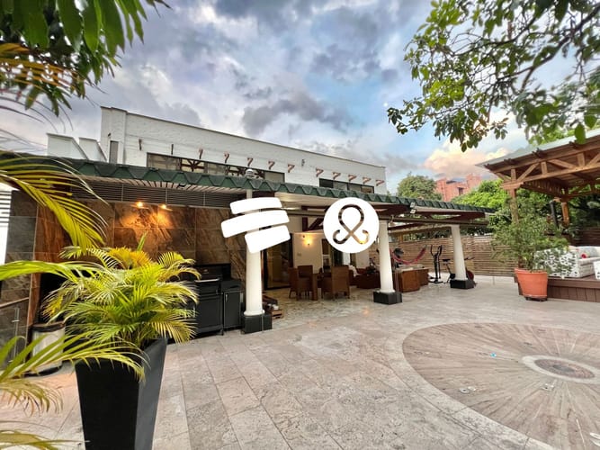 Casa de 3 alcobas en venta en El Poblado, Medellín, 730 m² · foto 14 de 24