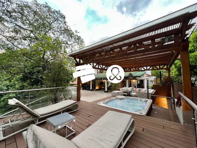 Casa de 3 alcobas en venta en El Poblado, Medellín, 730 m² · foto 21 de 24
