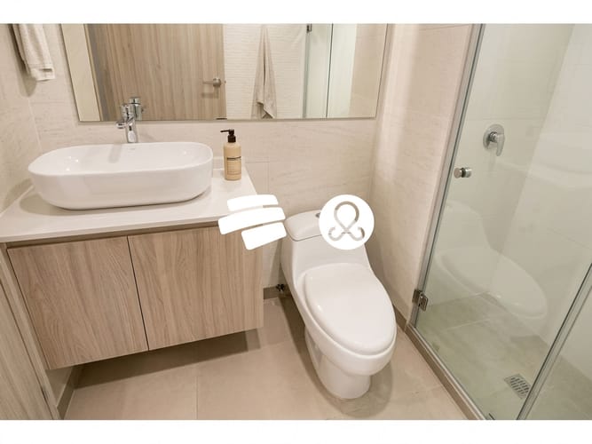 Apartamento de 2 alcobas en venta en El Poblado, Medellín, 67 m² · foto 5 de 10