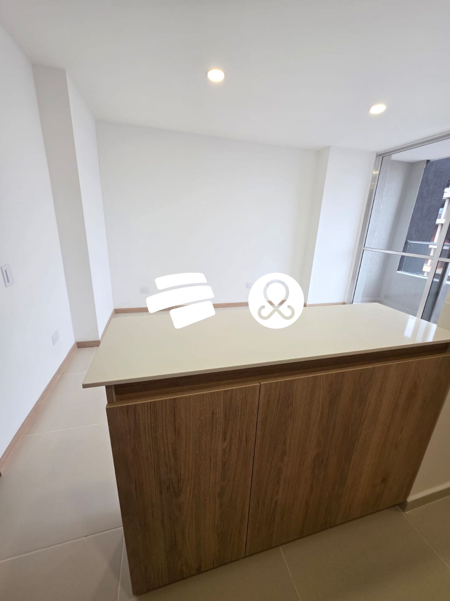 Apartamento en venta en Zona Centro, Envigado · foto 3 de 9