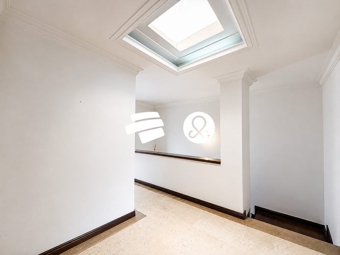 Casa de 4 alcobas en venta en El Poblado, Medellín, 370 m² · foto 13 de 24