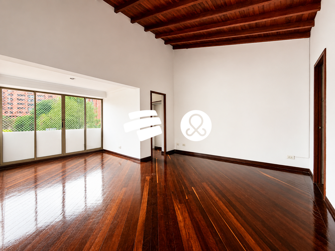 Casa de 4 alcobas en venta en El Poblado, Medellín, 370 m² · foto 16 de 24