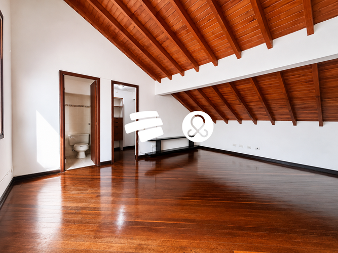 Casa de 4 alcobas en venta en El Poblado, Medellín, 370 m² · foto 17 de 24