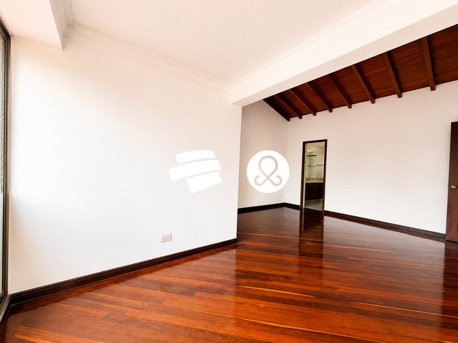 Casa de 4 alcobas en venta en El Poblado, Medellín, 370 m² · foto 22 de 24