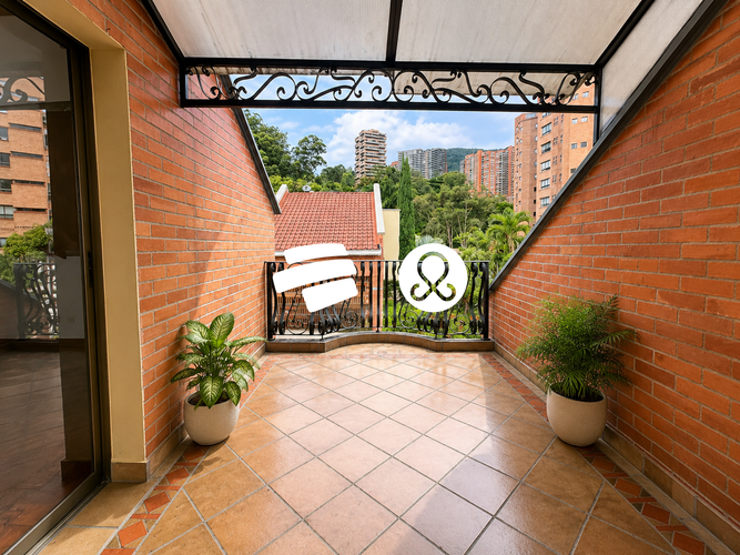 Casa de 4 alcobas en venta en El Poblado, Medellín, 370 m² · foto 24 de 24