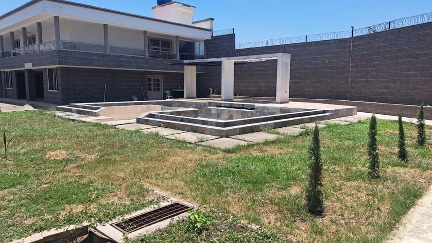 Finca en venta en Potrerito, Jamundí, 3285 m² · foto 2 de 14