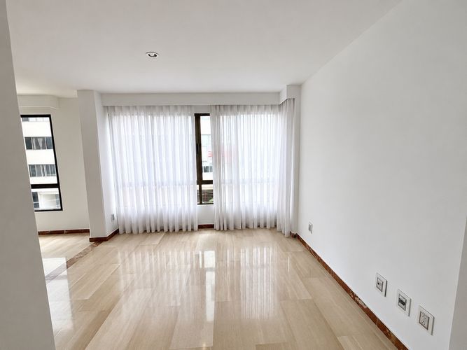 Apartamento de 3 alcobas en venta en Cabecera Del Llano, Bucaramanga, 152 m² · foto 3 de 18