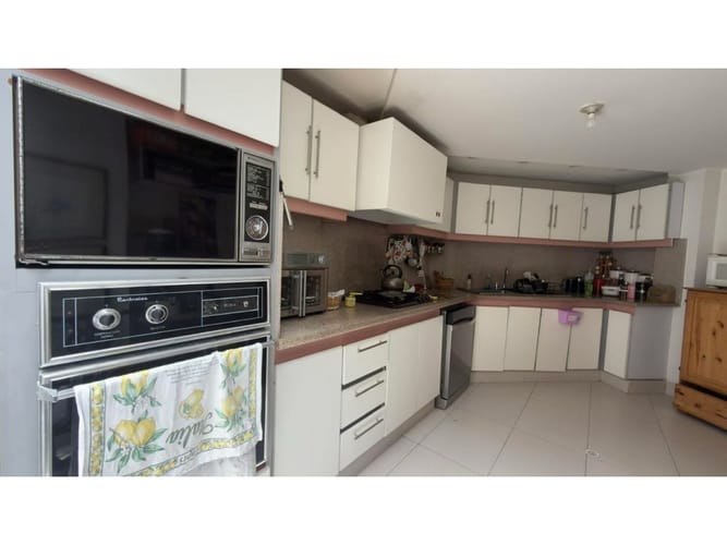 Casa de 3 alcobas en venta en Santa Ana Oriental, Bogotá, 250 m² · foto 23 de 24