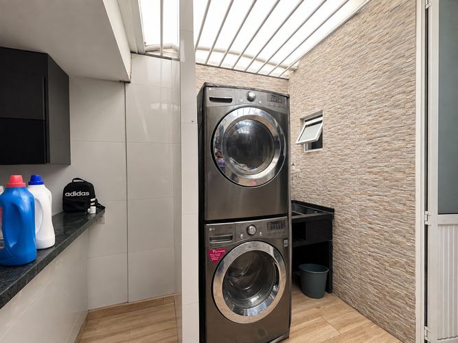 Casa de 5 alcobas en venta en Lagos Del Cacique, Bucaramanga, 320 m² · foto 7 de 20