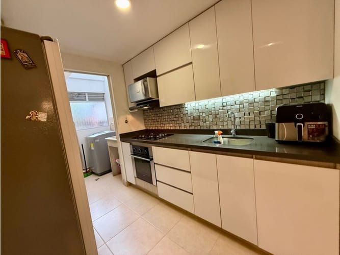 Casa de 3 alcobas en venta en Cumbres, Envigado, 198 m² · foto 6 de 24