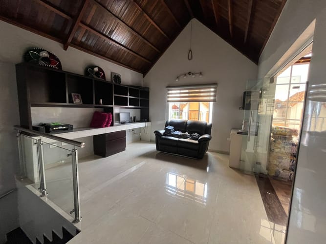 Casa de 5 alcobas en venta en Lagos Del Cacique, Bucaramanga, 320 m² · foto 17 de 20