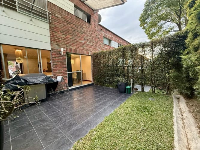Casa de 3 alcobas en venta en Cumbres, Envigado, 198 m² · foto 10 de 24
