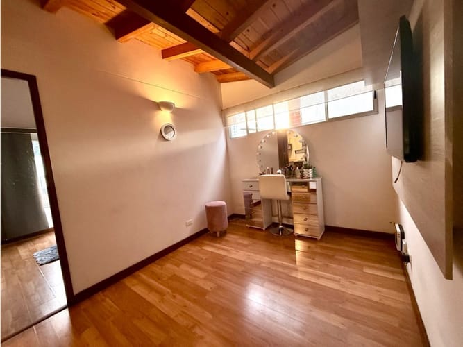 Casa de 3 alcobas en venta en Cumbres, Envigado, 198 m² · foto 14 de 24