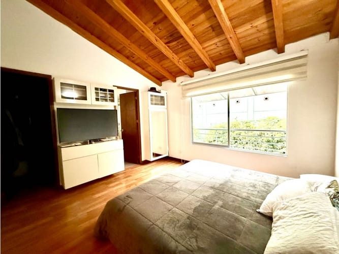 Casa de 3 alcobas en venta en Cumbres, Envigado, 198 m² · foto 19 de 24