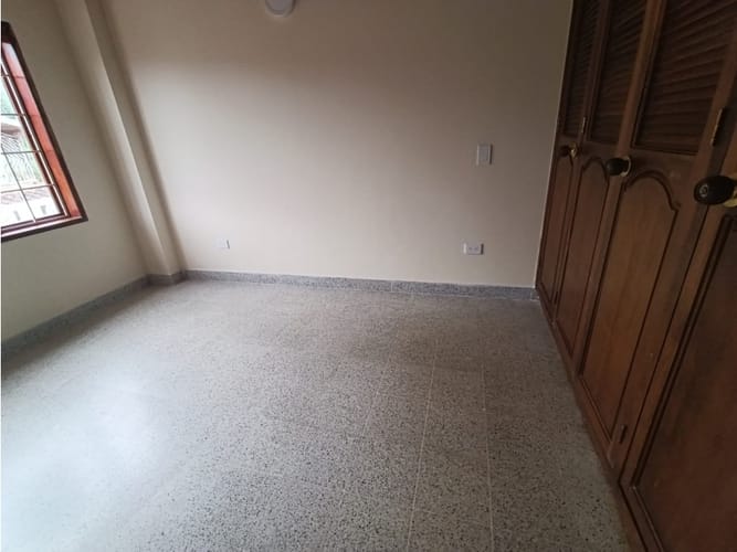 Casa de 6 alcobas en arriendo en Ub. Santa Ana, Rionegro, 260 m² · foto 14 de 24