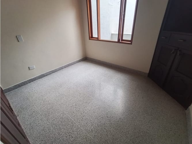 Casa de 6 alcobas en arriendo en Ub. Santa Ana, Rionegro, 260 m² · foto 17 de 24