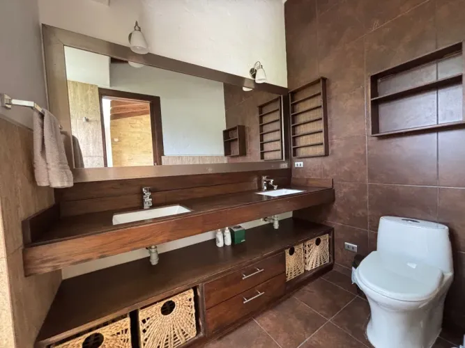 Casa de 3 alcobas en venta en Guayabito, Rionegro · foto 8 de 24