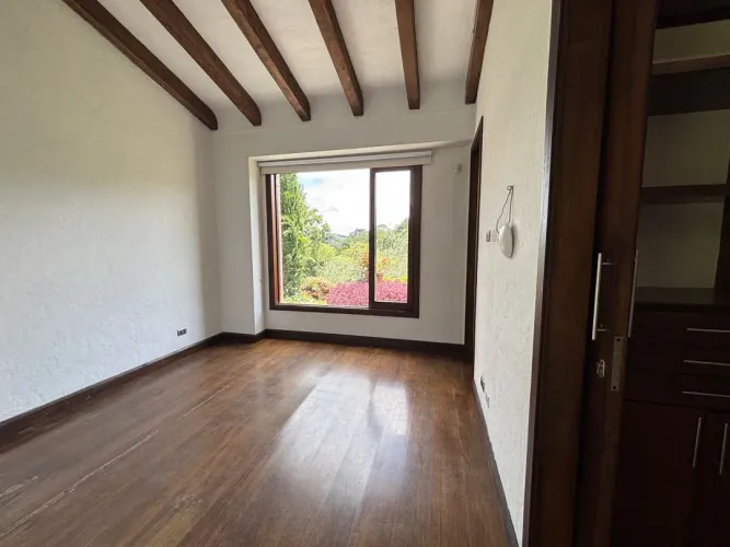 Casa de 3 alcobas en venta en Guayabito, Rionegro · foto 12 de 24