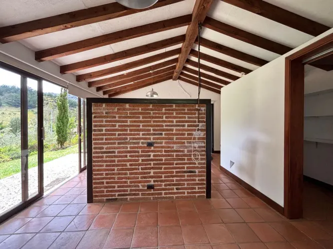 Casa de 3 alcobas en venta en Guayabito, Rionegro · foto 21 de 24