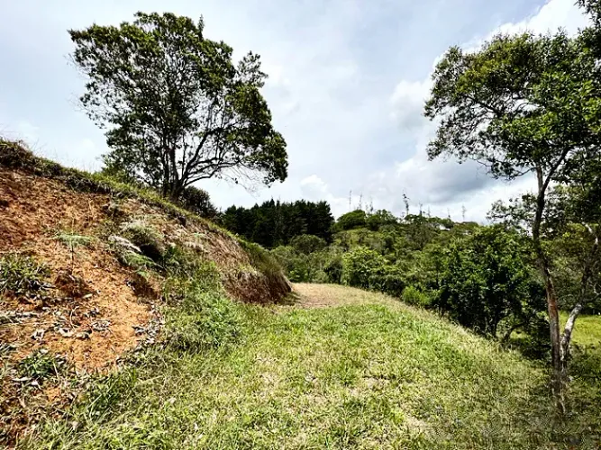 Lote en venta en Guarne, 14000 m² · foto 5 de 8
