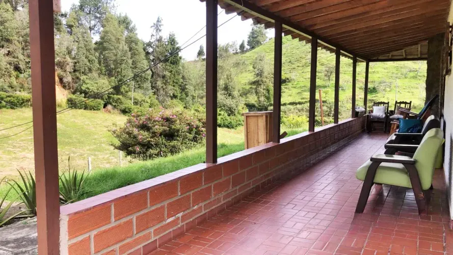 Lote en venta en La Clara, Guarne, 30000 m² · foto 2 de 5