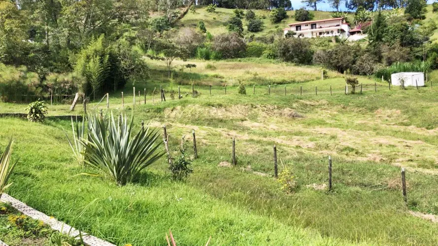 Lote en venta en La Clara, Guarne, 30000 m² · foto 4 de 5