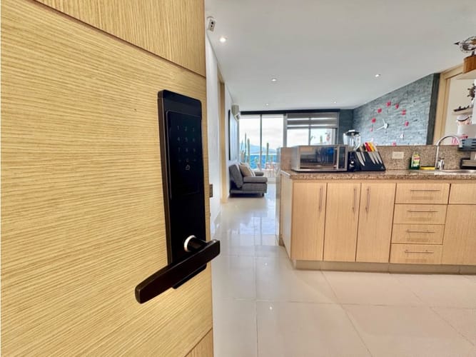 Apartamento de 2 alcobas en venta en Salguero, Santa Marta, 97 m² · foto 2 de 24