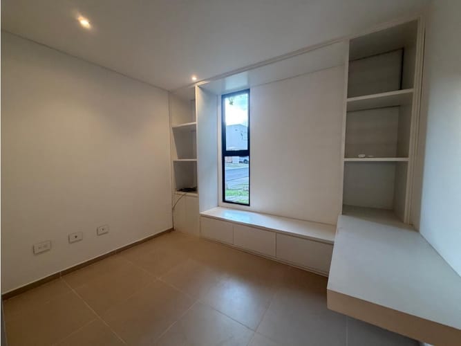 Casa de 3 alcobas en venta en Pance, Cali, 302 m² · foto 2 de 24