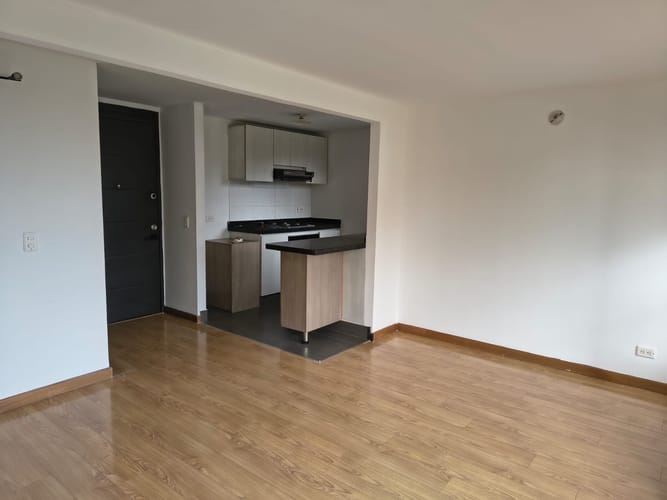 Apartamento de 3 alcobas en venta en Conjunto Residencial Prados Reserva De Madrid, Madrid, 67 m² · foto 9 de 13