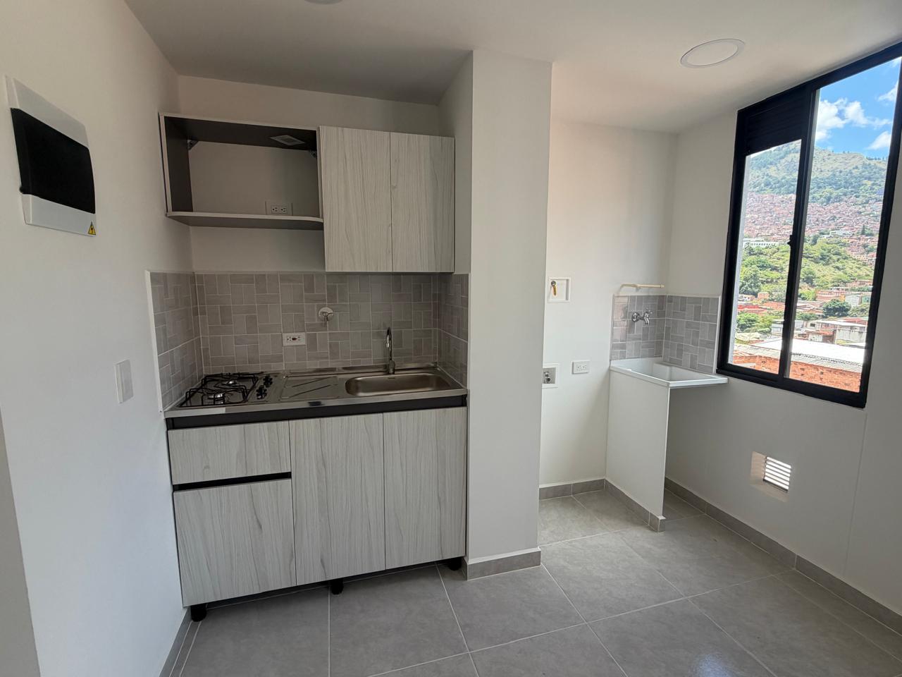 Apartamento en venta en La Milagrosa, Medellín · foto 2 de 8