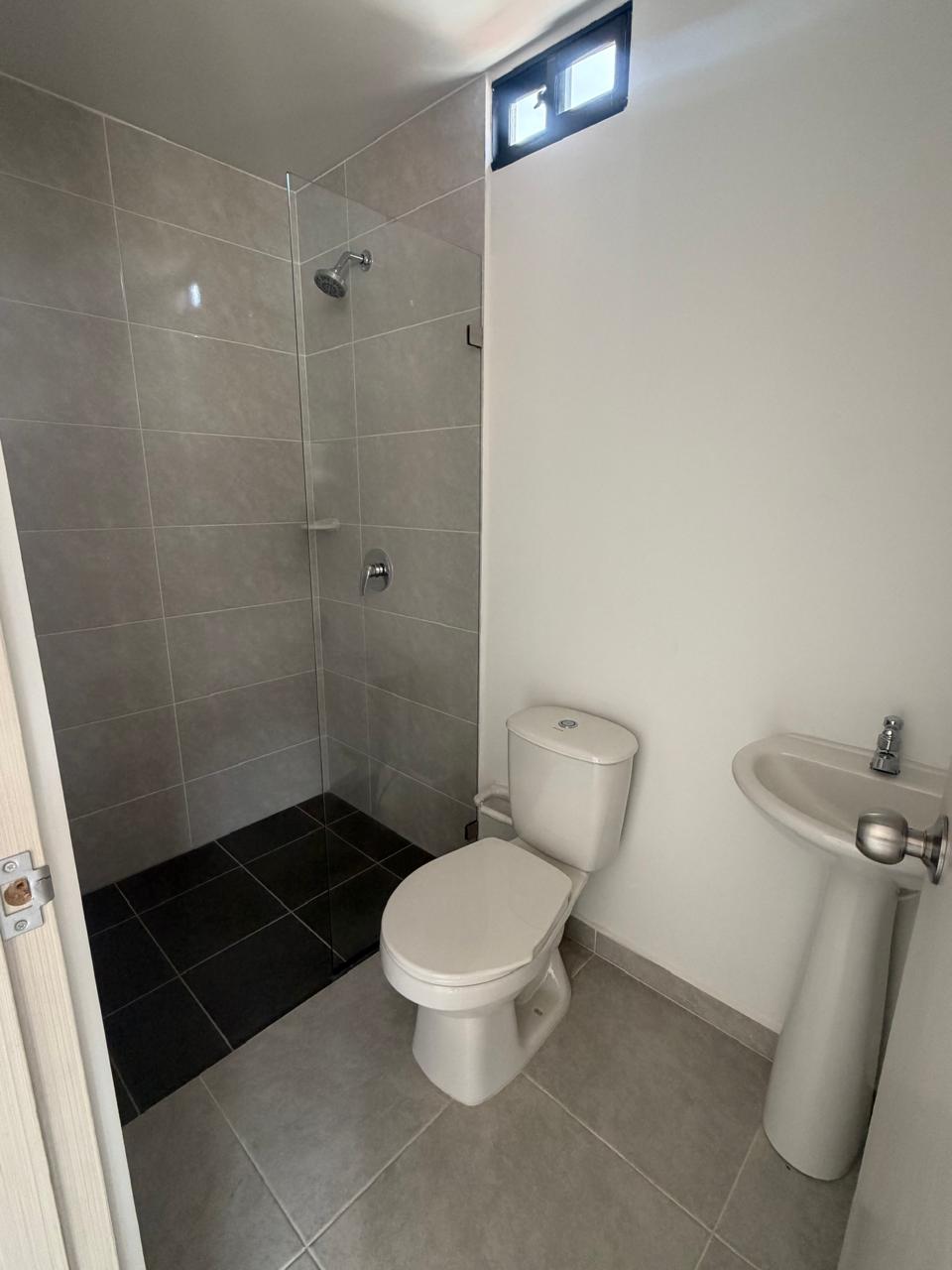 Apartamento en venta en La Milagrosa, Medellín · foto 7 de 8