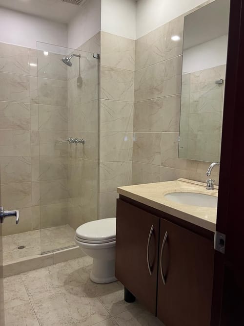 Apartamento de 3 alcobas en arriendo en Chicó Reservado, Bogotá, 180 m² · foto 11 de 15