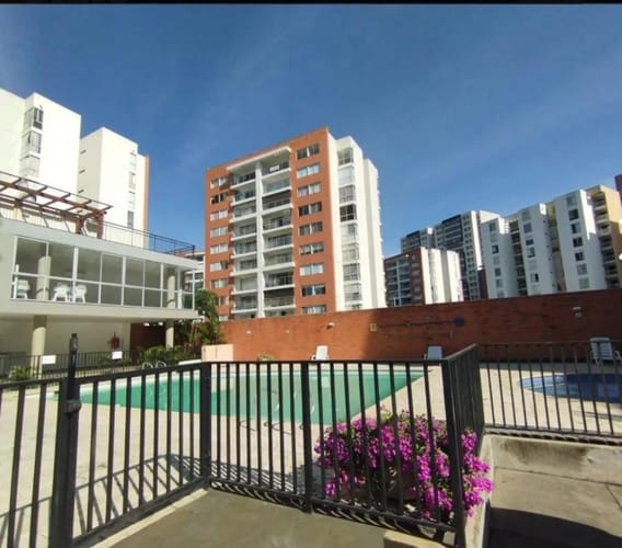 Apartamento de 3 alcobas en venta en Bochalema, Cali, 92 m² · foto 2 de 11