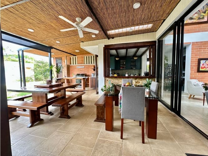 Casa de 5 alcobas en venta en Alfaguara, Jamundí, 323 m² · foto 7 de 24