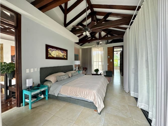 Casa de 5 alcobas en venta en Alfaguara, Jamundí, 323 m² · foto 13 de 24