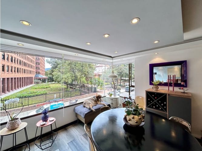 Apartamento de 3 alcobas en venta en Chicó Reservado, Bogotá, 148 m² · foto 3 de 24