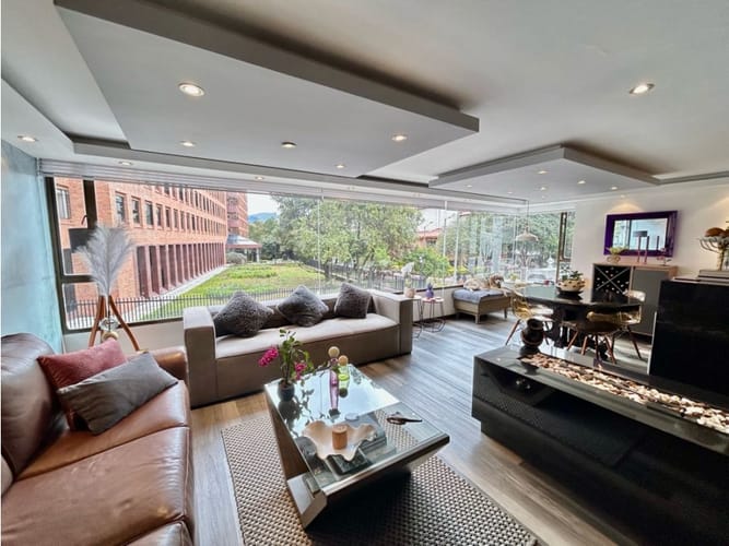 Apartamento de 3 alcobas en venta en Chicó Reservado, Bogotá, 148 m² · foto 10 de 24