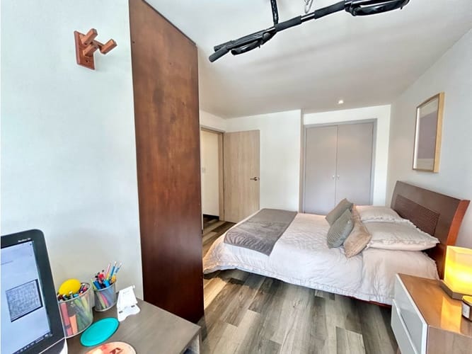 Apartamento de 3 alcobas en venta en Chicó Reservado, Bogotá, 148 m² · foto 20 de 24