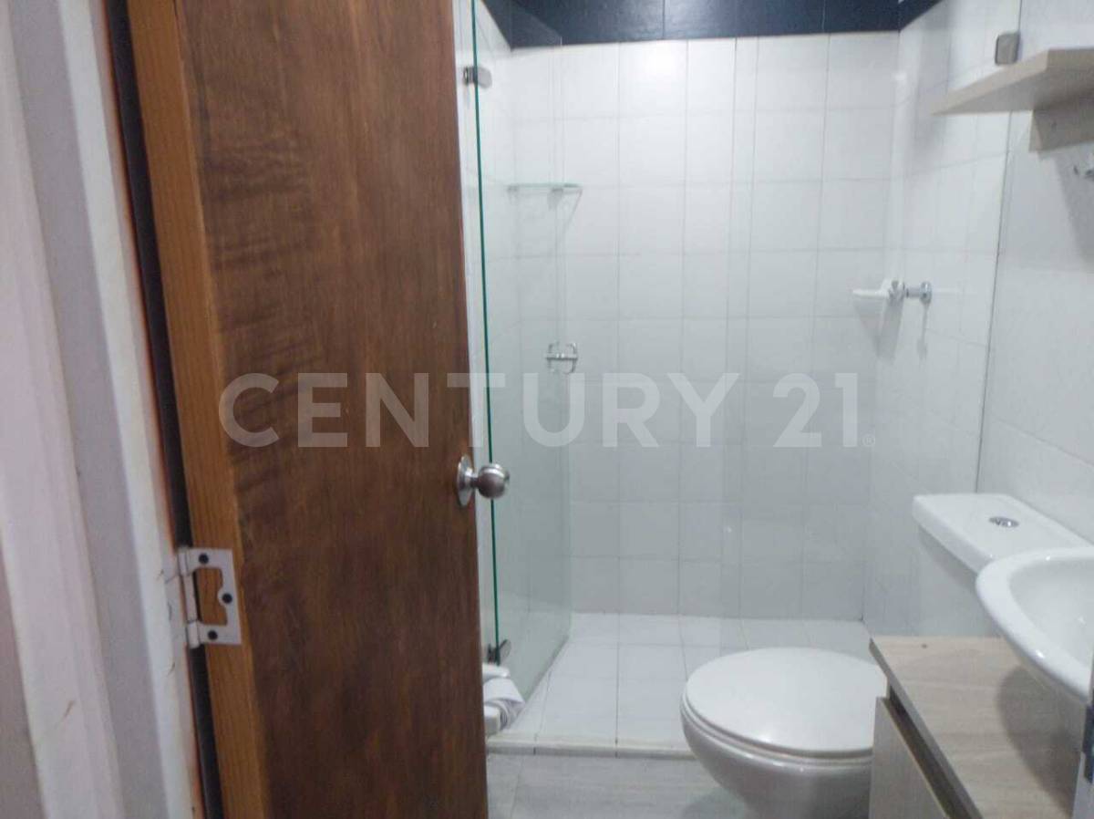 Apartamento en venta en Santa Lucia, Bogotá · foto 7 de 17