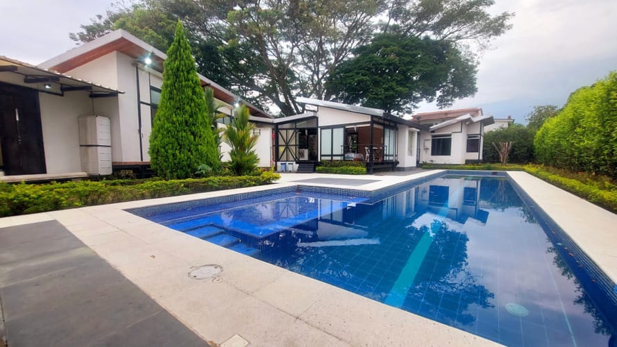 Casa de 3 alcobas en venta en Las Mercedes, Jamundí, 350 m² · foto 1 de 24