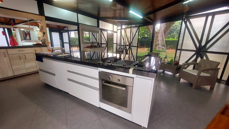 Casa de 3 alcobas en venta en Las Mercedes, Jamundí, 350 m² · foto 3 de 24